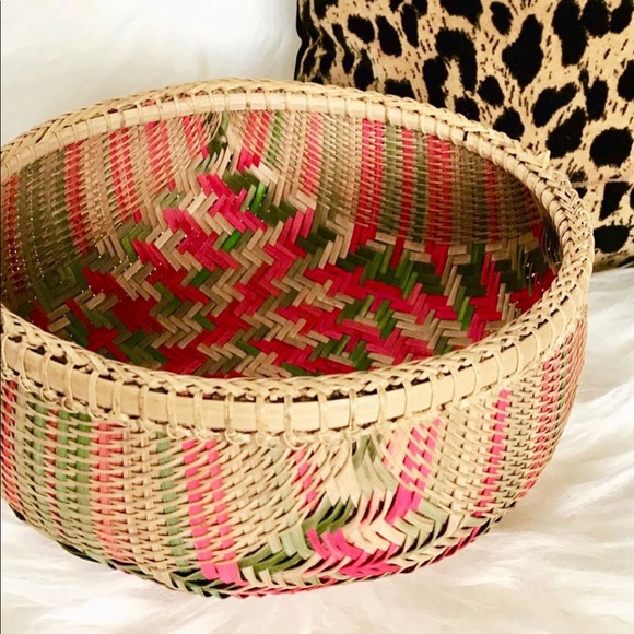 Colourful handwoven basket - Picture 1 of 4